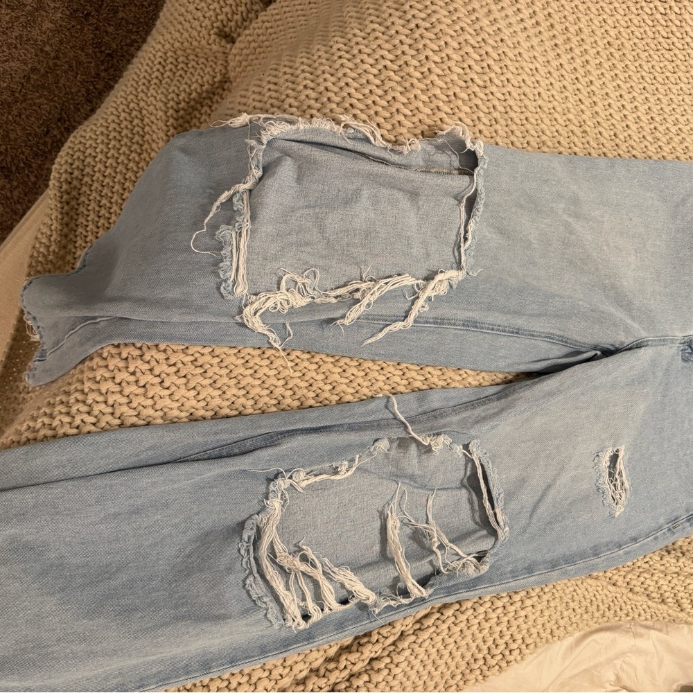 High-rise light wash, flare jeans